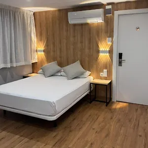 2* Hotel Medicis